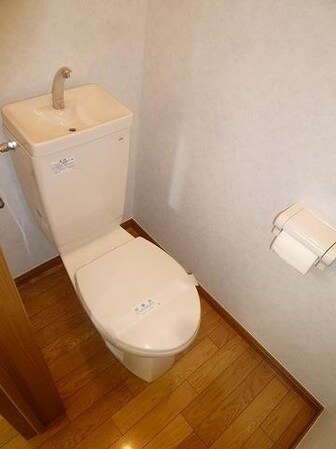 グリーンハイツ黒川第2ビルの物件内観写真